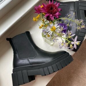 Black Platform Boots